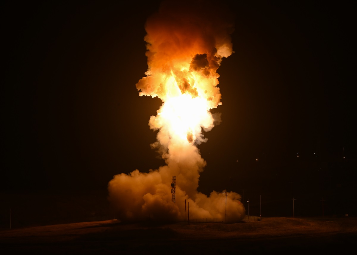 La Fuerza Aérea estadounidense destruyó un misil balístico intercontinental Minuteman III debido a una anomalía durante la última prueba en 2023 La Fuerza Aérea estadounidense destruyó un misil balístico intercontinental Minuteman III debido a una anomalía durante la última prueba en 2023