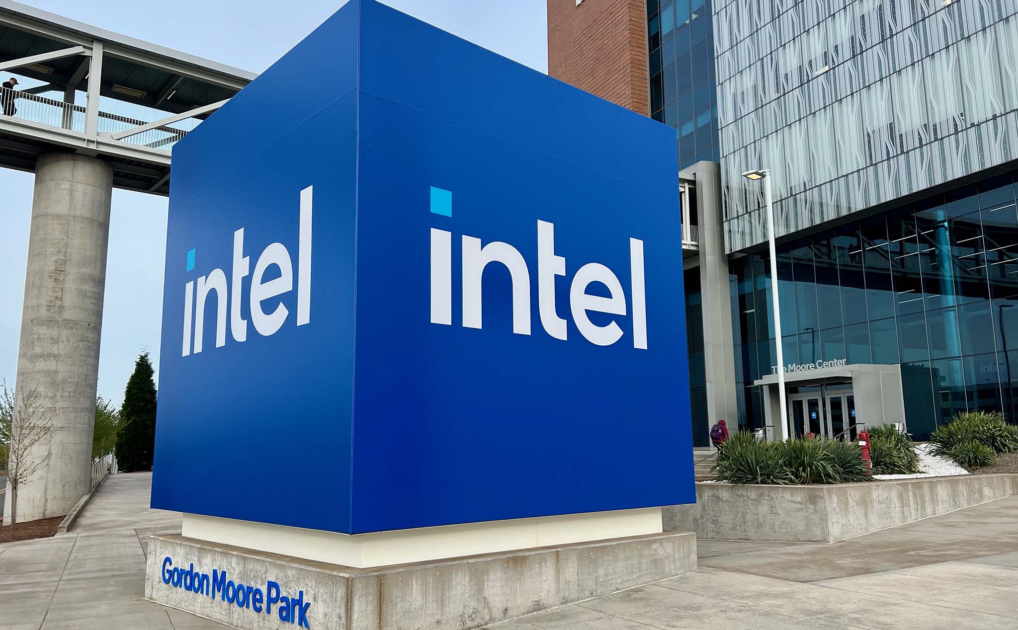 Apple y Samsung estudian comprar Intel: ¿cómo podría afectar a los clientes? Apple y Samsung estudian comprar Intel: ¿cómo podría afectar a los clientes?