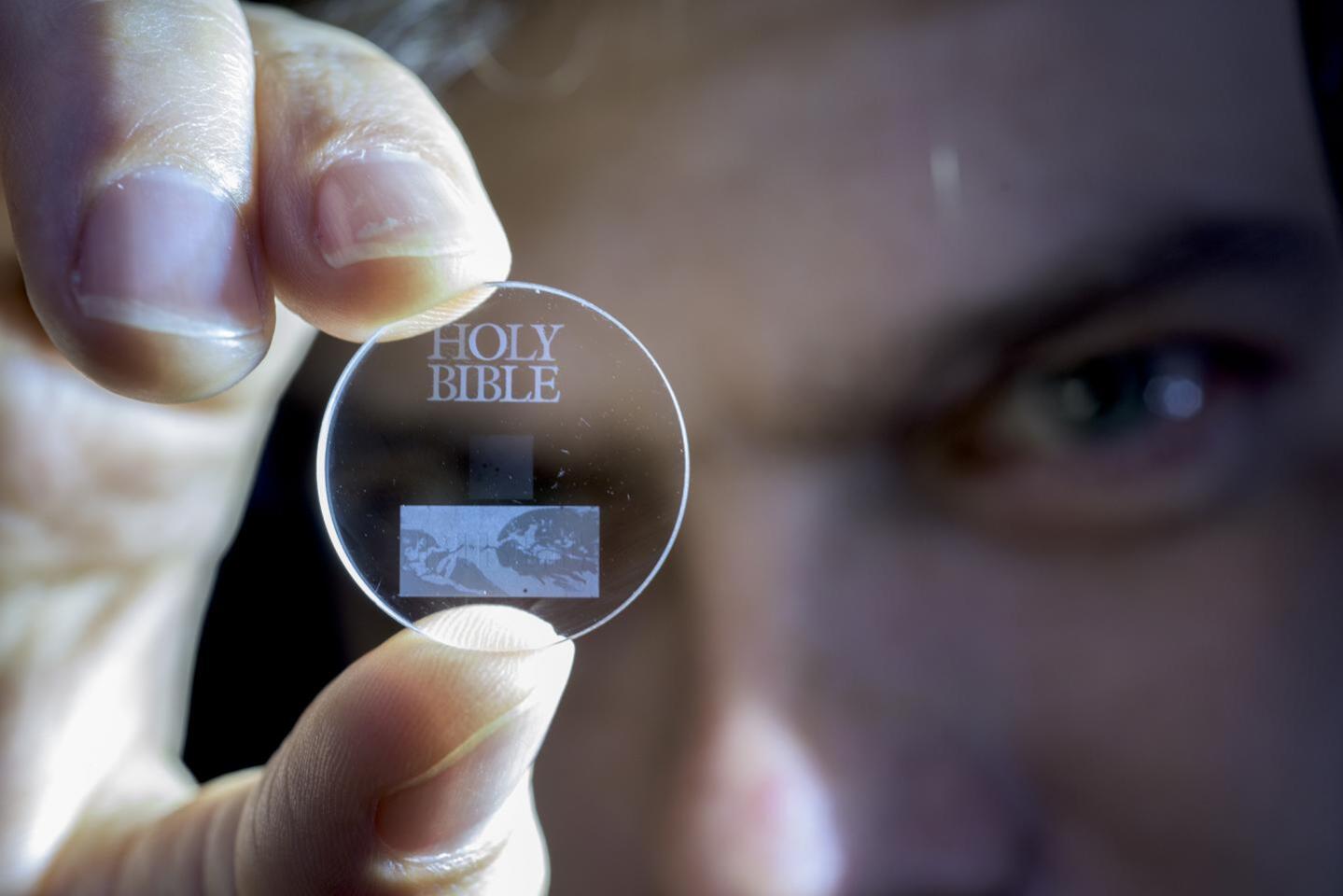 La tecnología 5D permite almacenar 500 TB en una unidad del tamaño de un CD