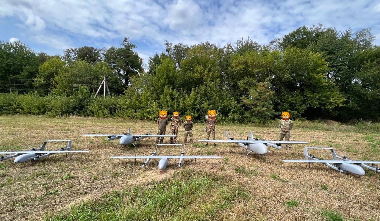 Las Fuerzas Armadas recibieron los sistemas aéreos no tripulados Poseidon H10 y Poseidon H6 por 700.000 euros Las Fuerzas Armadas recibieron los sistemas aéreos no tripulados Poseidon H10 y Poseidon H6 por 700.000 euros