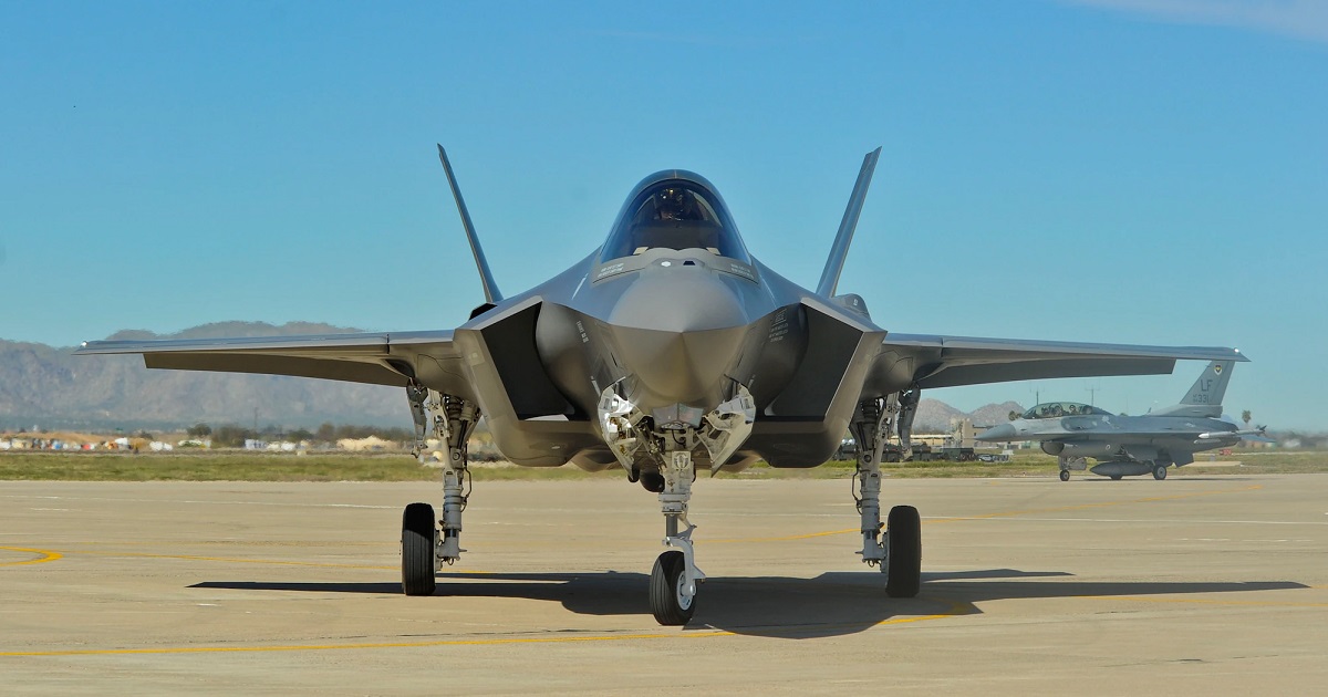 Lockheed Martin comienza el montaje del primer caza F-35 Lightning II para la Fuerza Aérea Belga Lockheed Martin comienza el montaje del primer caza F-35 Lightning II para la Fuerza Aérea Belga