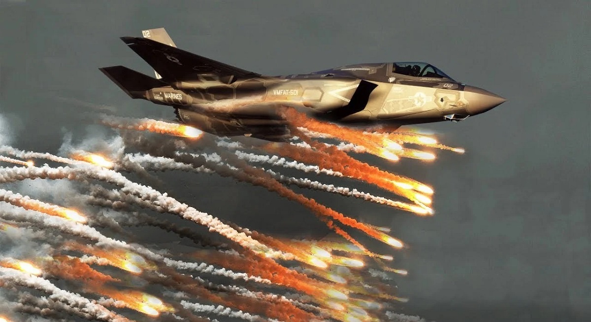 EE.UU. está enviando más aviones y buques de guerra al Golfo Pérsico para contrarrestar los esfuerzos de Irán por interceptar buques comerciales.