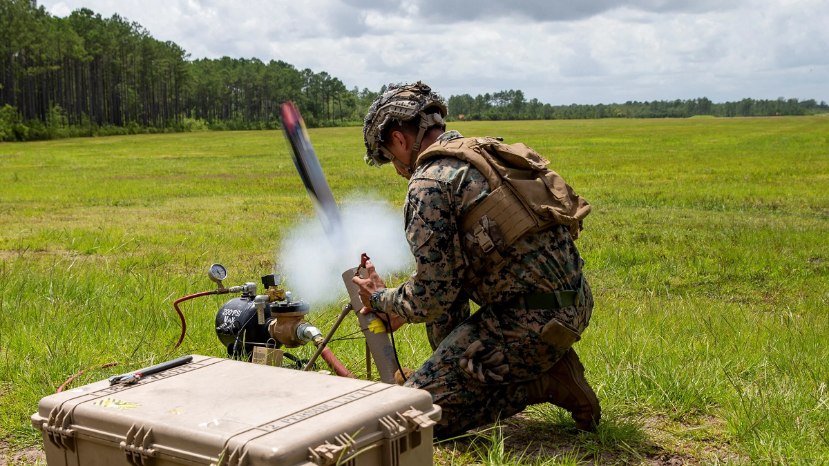 El dron kamikaze Switchblade 300, de 6.000 dólares, impactó contra un sistema ruso de misiles tierra-aire Osa El dron kamikaze Switchblade 300, de 6.000 dólares, impactó contra un sistema ruso de misiles tierra-aire Osa