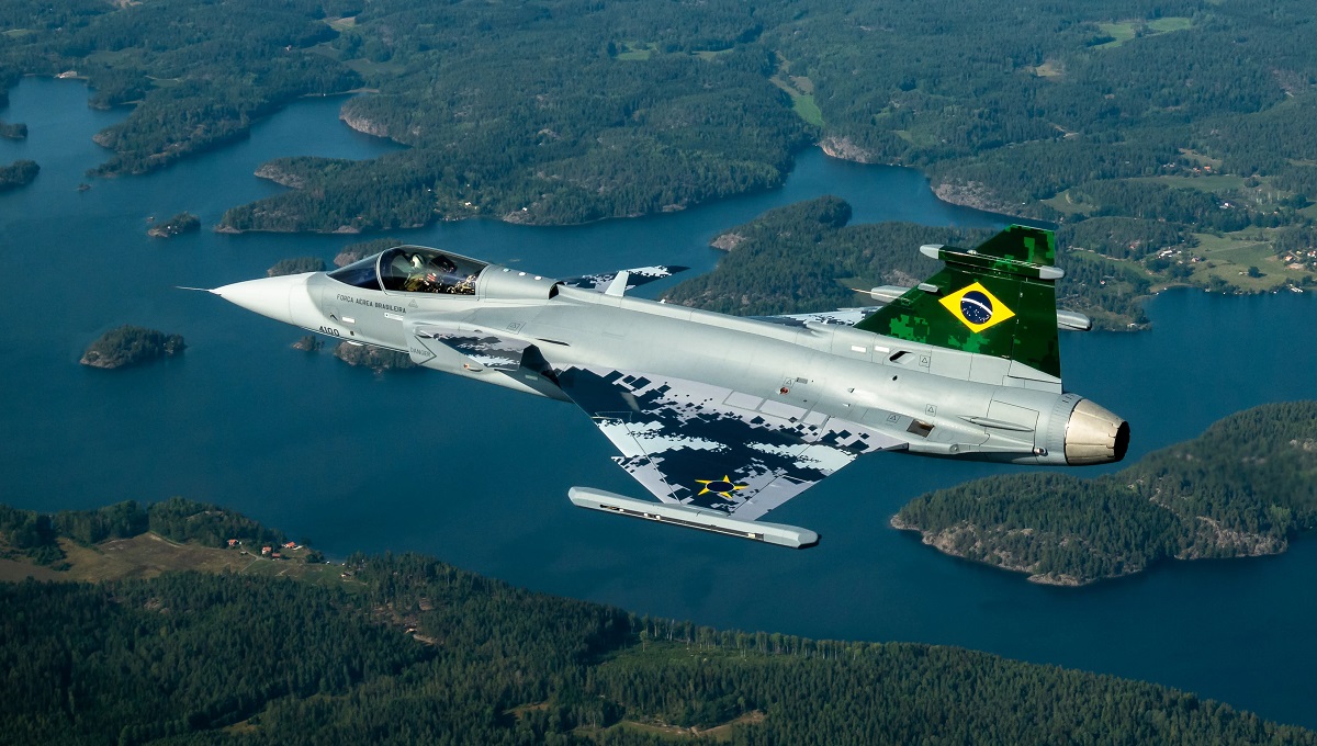 Saab y Embraer inician el ensamblaje conjunto de los cazas JAS 39 Gripen en Brasil Saab y Embraer inician el ensamblaje conjunto de los cazas JAS 39 Gripen en Brasil