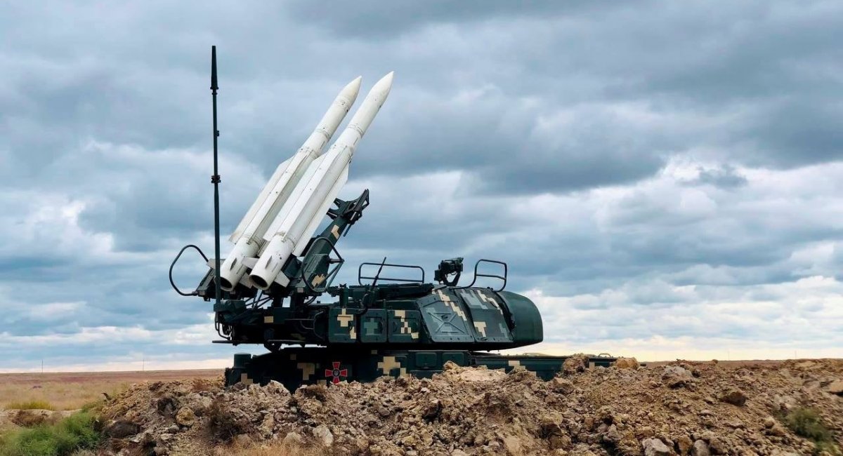 El ejército ucraniano demostró cómo el sistema de defensa aérea Buk destruye un objetivo aéreo El ejército ucraniano demostró cómo el sistema de defensa aérea Buk destruye un objetivo aéreo