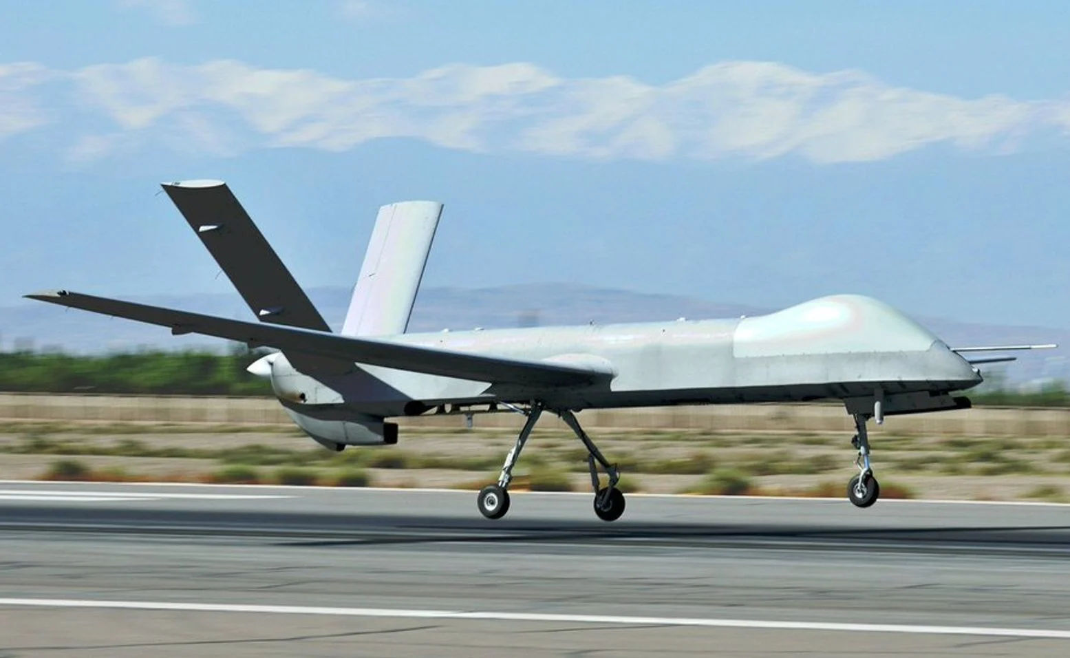 China prueba un dron de ataque y reconocimiento CH-4 con un motor mejorado China prueba un dron de ataque y reconocimiento CH-4 con un motor mejorado