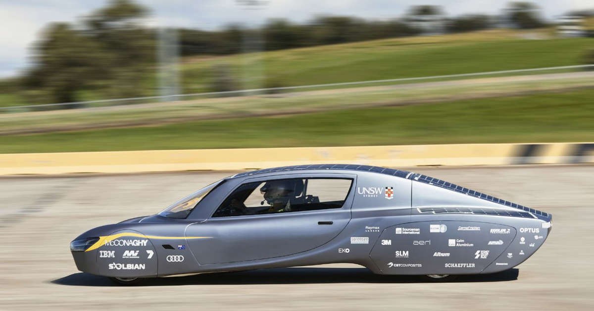 El coche eléctrico solar Sunswift 7 bate el récord de velocidad de 1.000 km y puede entrar en el Libro Guinness de los Récords El coche eléctrico solar Sunswift 7 bate el récord de velocidad de 1.000 km y puede entrar en el Libro Guinness de los Récords