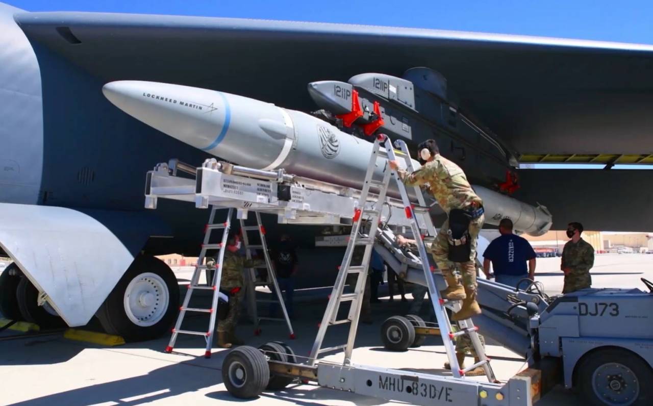 Las Fuerzas Aéreas estadounidenses se niegan a comprar misiles hipersónicos AGM-183A ARRW a pesar de la inversión de miles de millones de dólares en el proyecto Las Fuerzas Aéreas estadounidenses se niegan a comprar misiles hipersónicos AGM-183A ARRW a pesar de la inversión de miles de millones de dólares en el proyecto