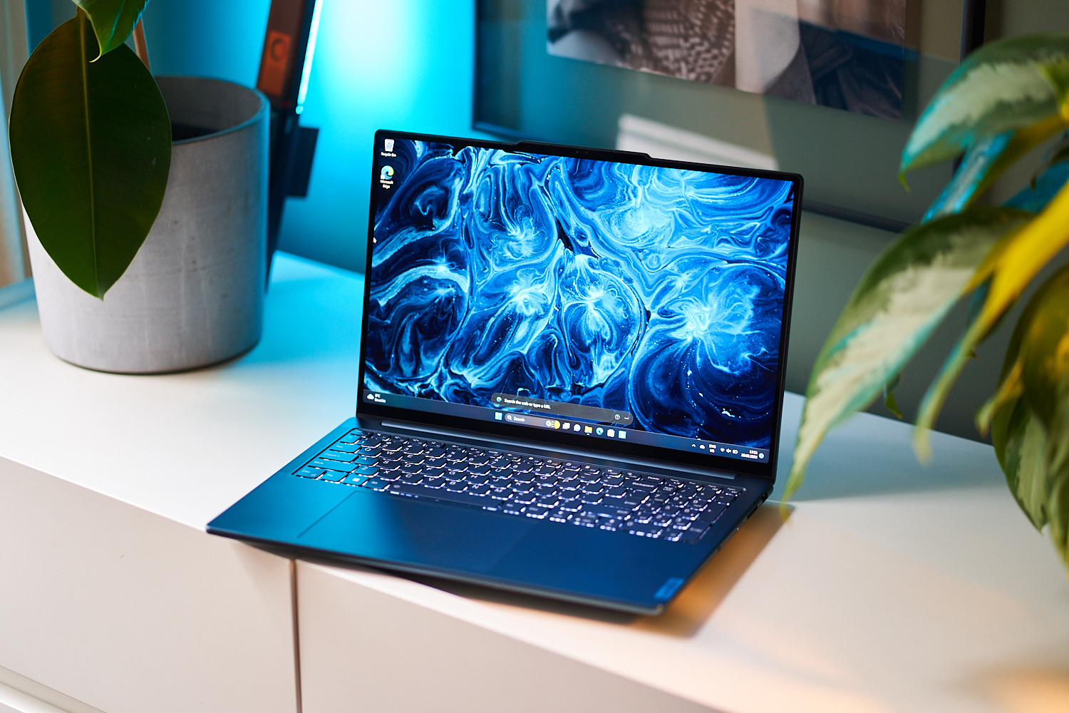 Lenovo Yoga Pro 9i - Un portátil insignia con pantalla 3K, Intel Core de última generación y GeForce RTX 40, desde 2.300 euros Lenovo Yoga Pro 9i - Un portátil insignia con pantalla 3K, Intel Core de última generación y GeForce RTX 40, desde 2.300 euros