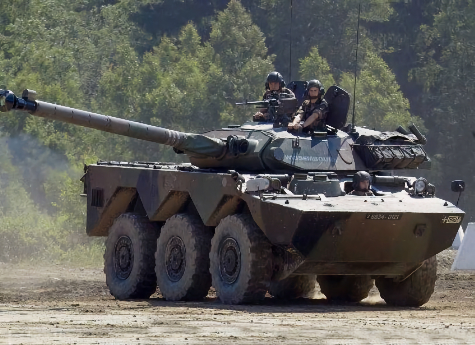 Ministro de Defensa francés: Ucrania recibe el primer lote de carros de combate AMX-10RC Ministro de Defensa francés: Ucrania recibe el primer lote de carros de combate AMX-10RC