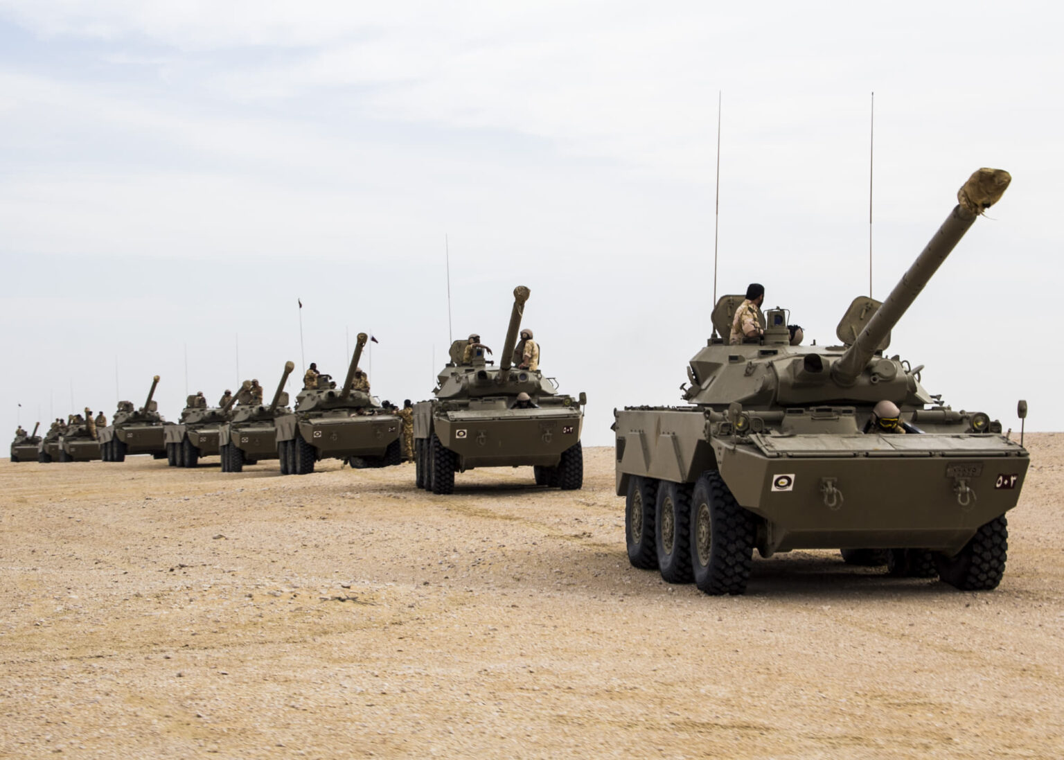La respuesta francesa a la movilidad y la protección: Innovaciones AMX-10RC AMX-10RC: Potencia y balística en francés