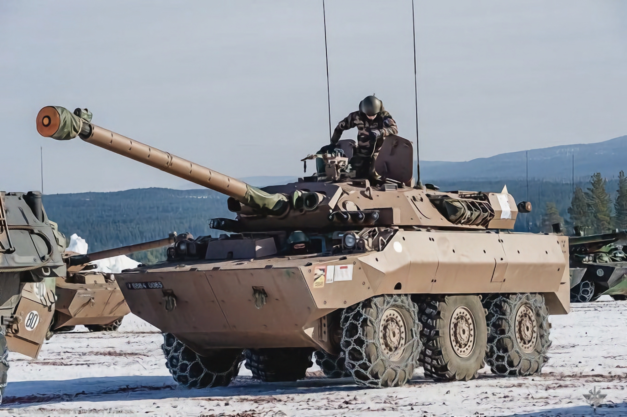No sólo vehículos blindados ACMAT Bastion: Las AFU recibirán carros de combate franceses AMX-10 RC con cañones de 105 mm y un alcance de 2 km. No sólo vehículos blindados ACMAT Bastion: Las AFU recibirán carros de combate franceses AMX-10 RC con cañones de 105 mm y un alcance de 2 km.