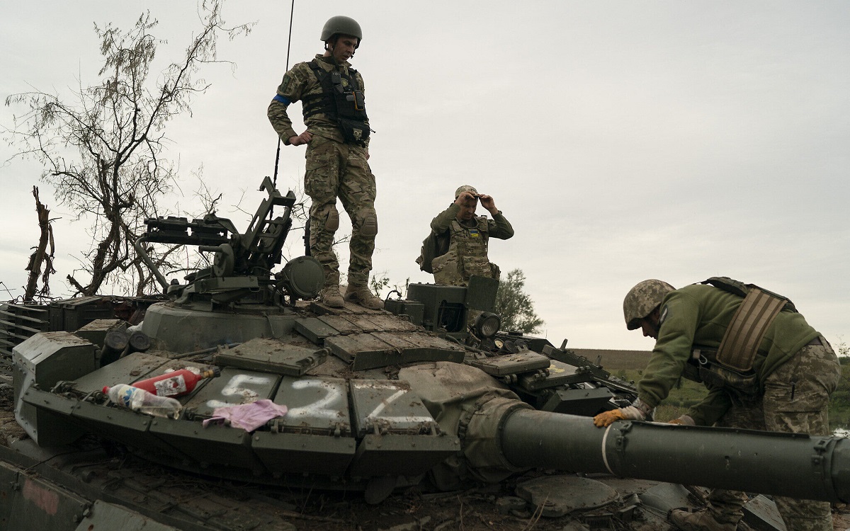 Ucrania entrega al Reino Unido material militar ruso incautado para su estudio Ucrania entrega al Reino Unido material militar ruso incautado para su estudio