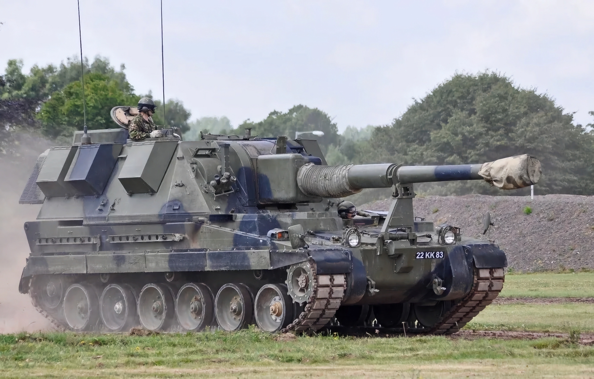 Las Fuerzas Armadas de Ucrania exhiben por primera vez obuses autopropulsados británicos AS-90 Las Fuerzas Armadas de Ucrania exhiben por primera vez obuses autopropulsados británicos AS-90
