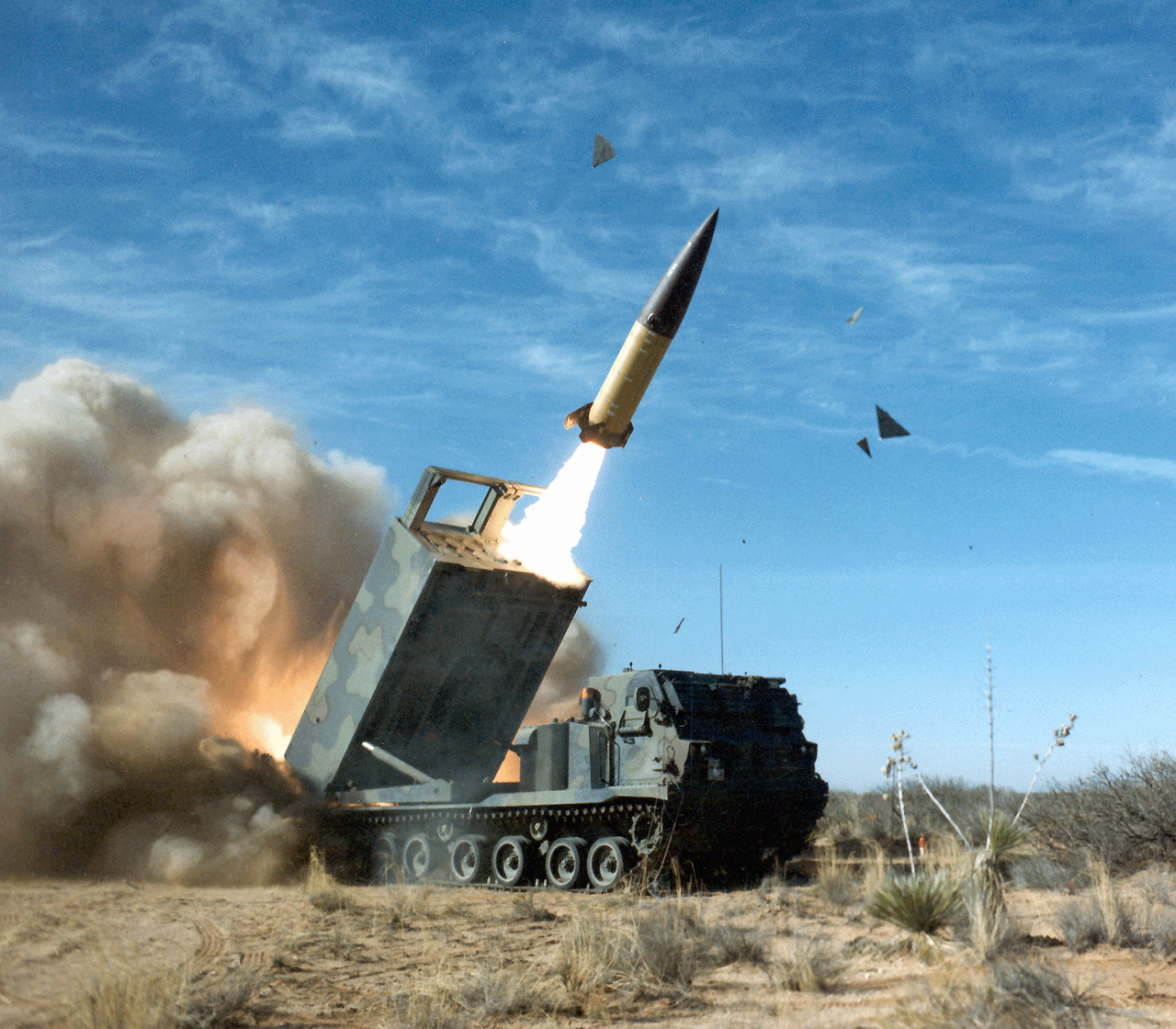 Ucrania solicitó a Estados Unidos misiles balísticos tácticos MGM-140 ATACMS con un alcance de lanzamiento de hasta 300 km para HIMARS y M270 MLRS Ucrania solicitó a Estados Unidos misiles balísticos tácticos MGM-140 ATACMS con un alcance de lanzamiento de hasta 300 km para HIMARS y M270 MLRS