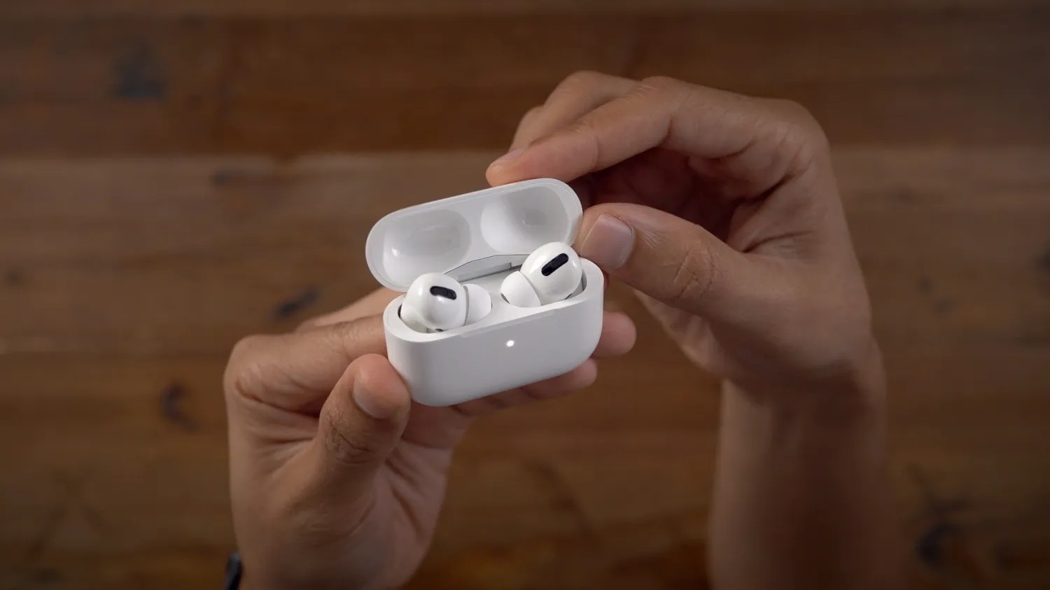 Ming-Chi Kuo: Apple AirPods Pro 2 recibirá soporte Lossless y un diseño actualizado al estilo de Beats Fit Pro Ming-Chi Kuo: Apple AirPods Pro 2 recibirá soporte Lossless y un diseño actualizado al estilo de Beats Fit Pro