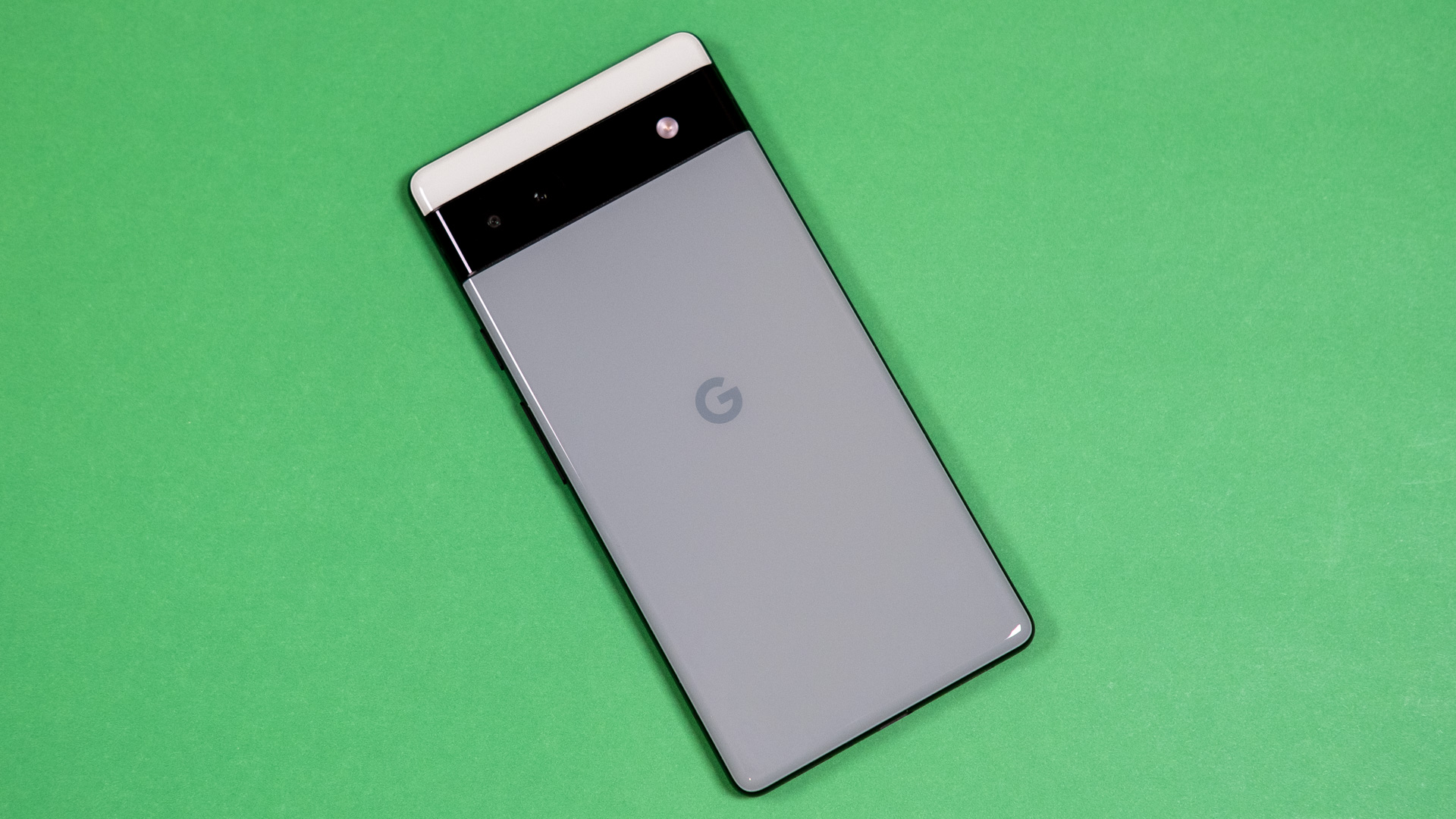 Problemas de batería del Pixel 6a: Google toma medidas de precaución Recargando Pixel 6a: Google introduce nuevas restricciones de seguridad