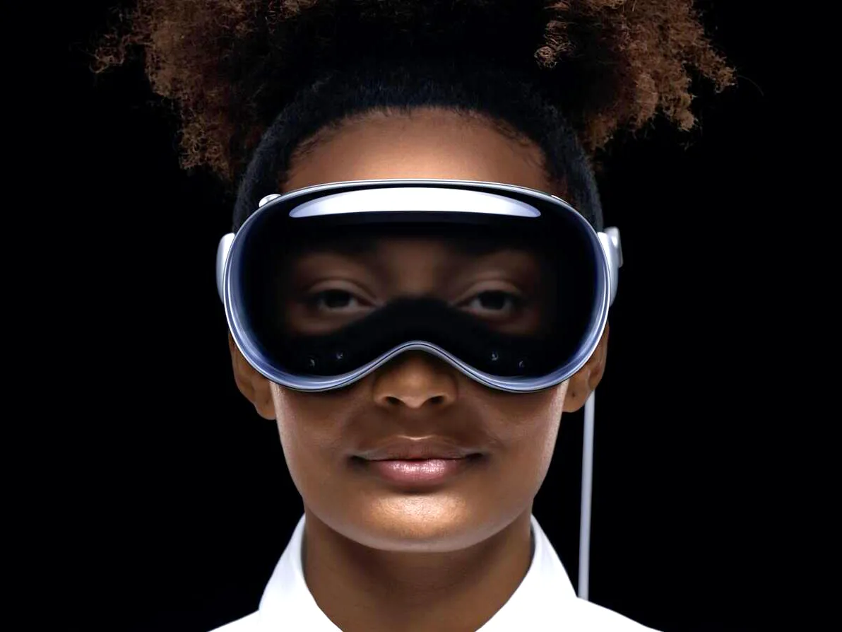 Ya está aquí Apple presenta Vision Pro, su primer casco de realidad mixta Ya está aquí Apple presenta Vision Pro, su primer casco de realidad mixta