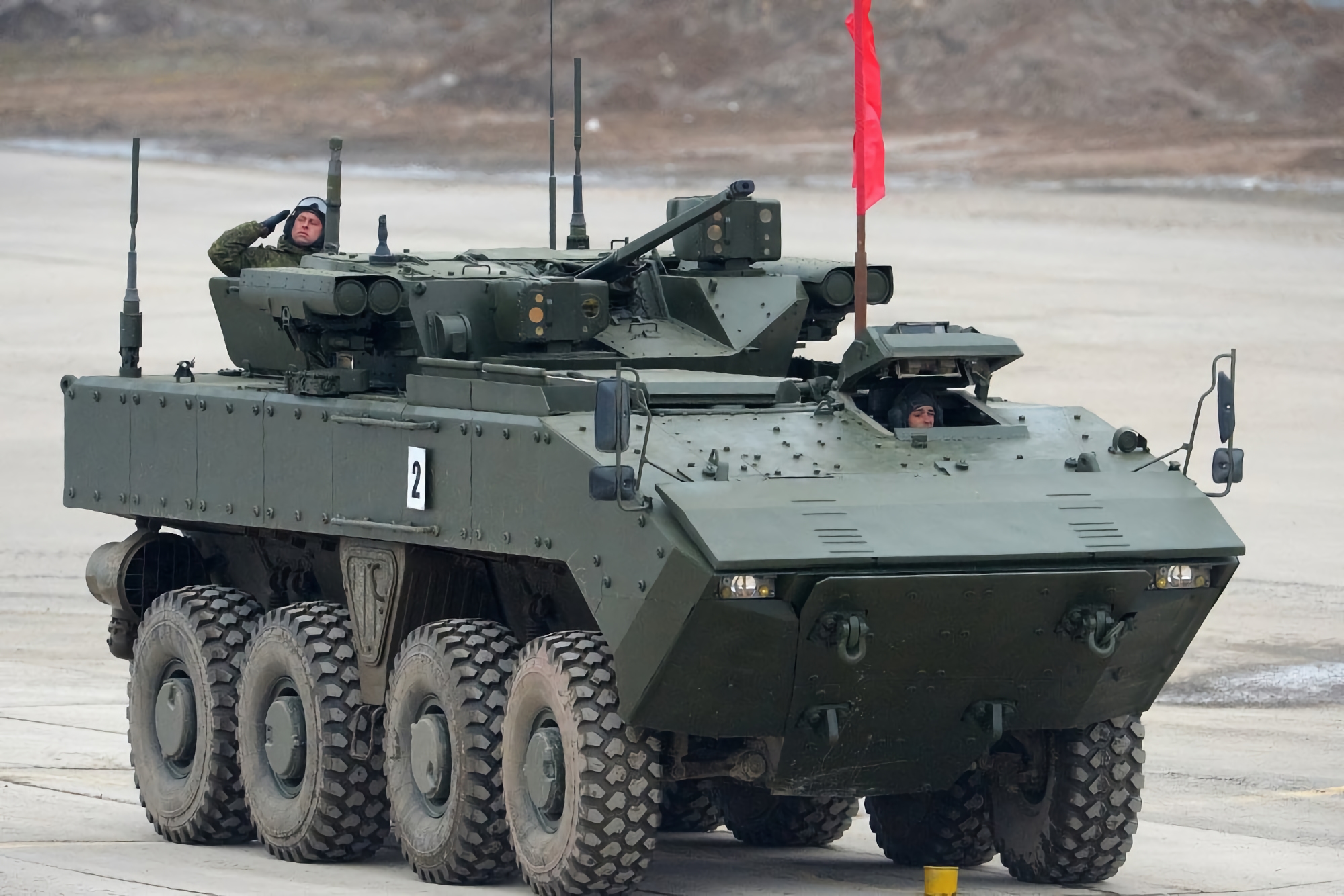 El Ministerio de Defensa ruso muestra el moderno K-17 BMP, dispara dos misiles Kornet durante la demostración y falla el objetivo El Ministerio de Defensa ruso muestra el moderno K-17 BMP, dispara dos misiles Kornet durante la demostración y falla el objetivo