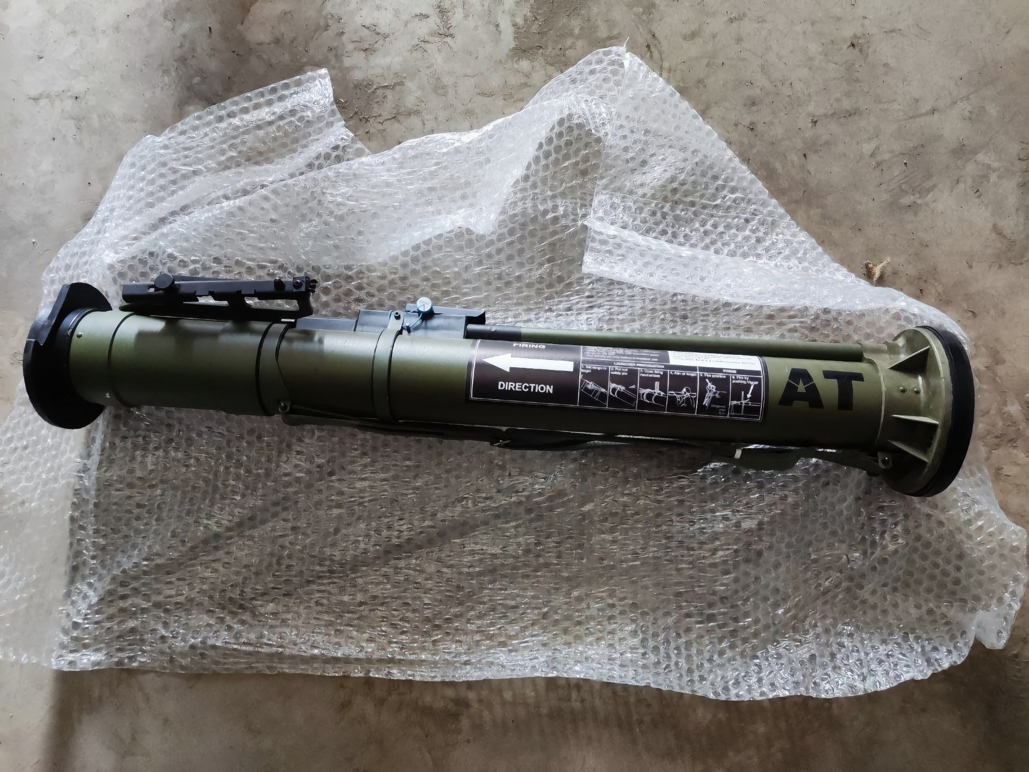 Las AFU utilizan lanzagranadas antitanques búlgaros BULSPIKE-AT, una versión modificada del RPG-22 soviético Las AFU utilizan lanzagranadas antitanques búlgaros BULSPIKE-AT, una versión modificada del RPG-22 soviético