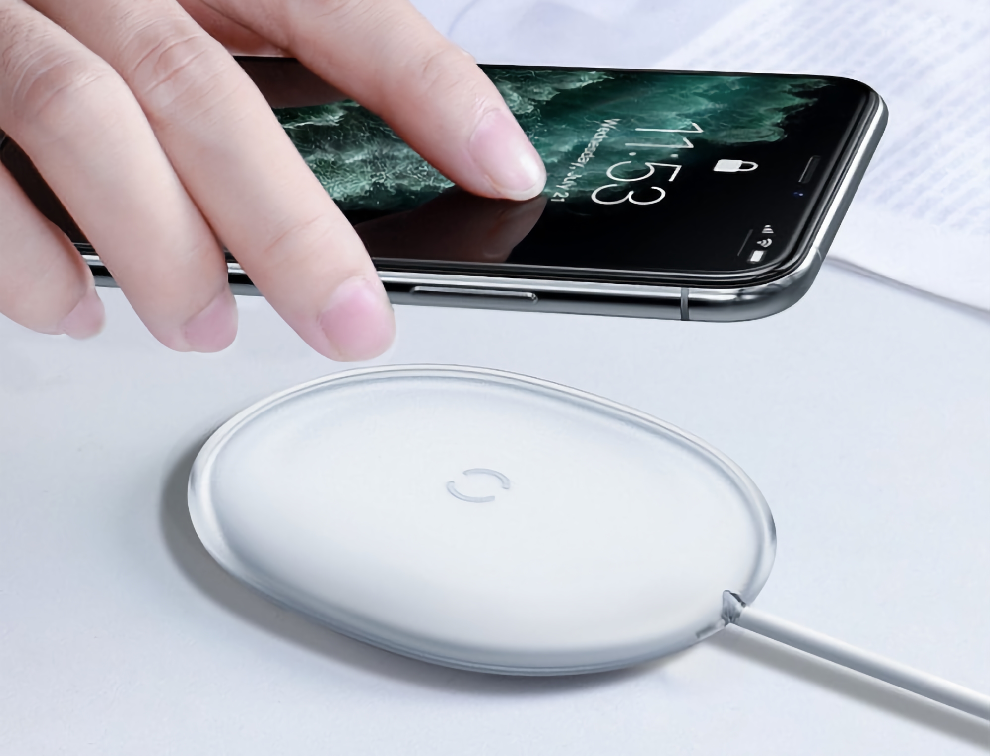 Cargador inalámbrico Baseus 15W USB-C por $ 13 Cargador inalámbrico Baseus 15W USB-C por $ 13