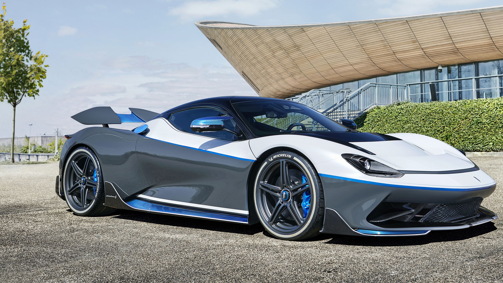 El coche eléctrico Battista Hyper GT batió varios récords de velocidad, como el de aceleración a 100 km/h en 1,86 s El coche eléctrico Battista Hyper GT batió varios récords de velocidad, como el de aceleración a 100 km/h en 1,86 s