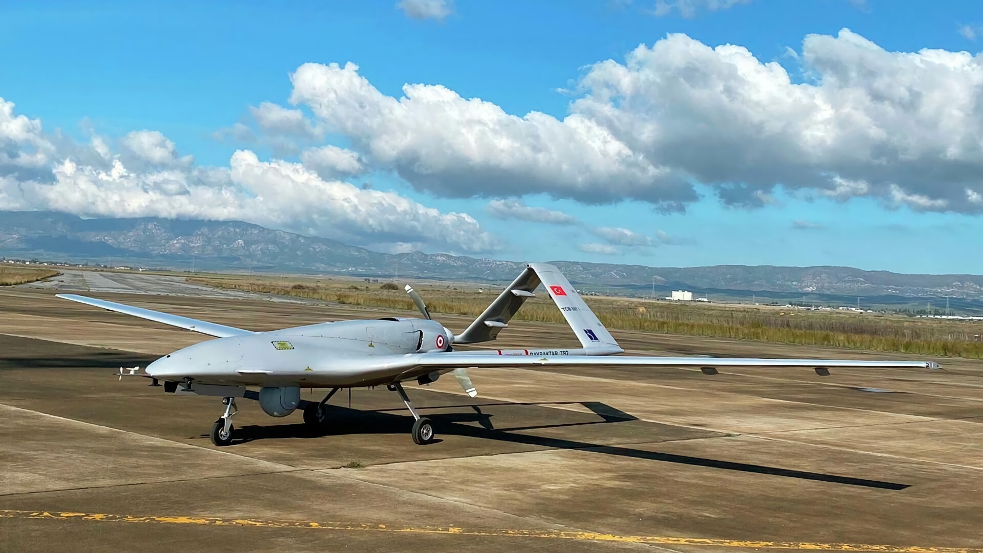 Rumanía planea comprar 18 drones turcos Bayraktar TB2 por 300.000.000 dólares Rumanía planea comprar 18 drones turcos Bayraktar TB2 por 300.000.000 dólares