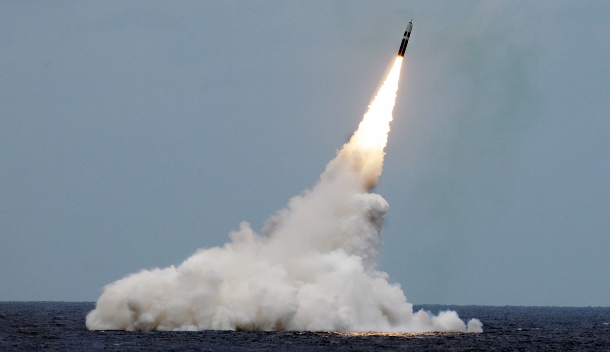 Los rusos han interrumpido el desarrollo del misil balístico Zmeyevik, destinado a destruir portaaviones estadounidenses y portadores terrestres de armas hipersónicas Dark Eagle Los rusos han interrumpido el desarrollo del misil balístico Zmeyevik, destinado a destruir portaaviones estadounidenses y portadores terrestres de armas hipersónicas Dark Eagle