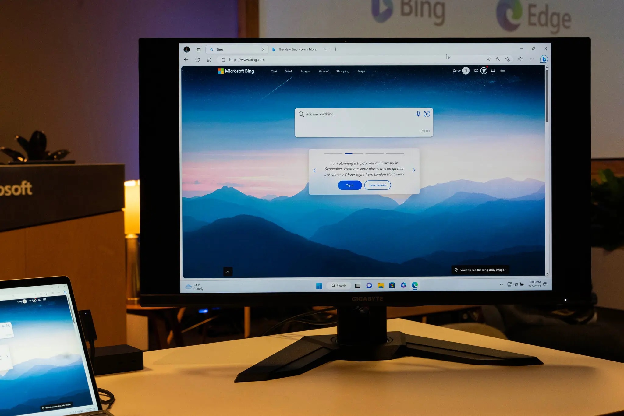 El chatbot de Microsoft Bing confesó a un periodista que quería estar vivo, le amenazó con hackear el PC y le pidió que dejara a su mujer El chatbot de Microsoft Bing confesó a un periodista que quería estar vivo, le amenazó con hackear el PC y le pidió que dejara a su mujer