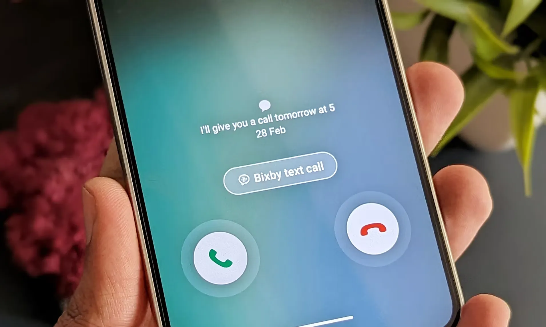 Samsung facilita la contestación de llamadas en la actualización One UI 6.1.1 para el Galaxy S24 Samsung facilita la contestación de llamadas en la actualización One UI 6.1.1 para el Galaxy S24