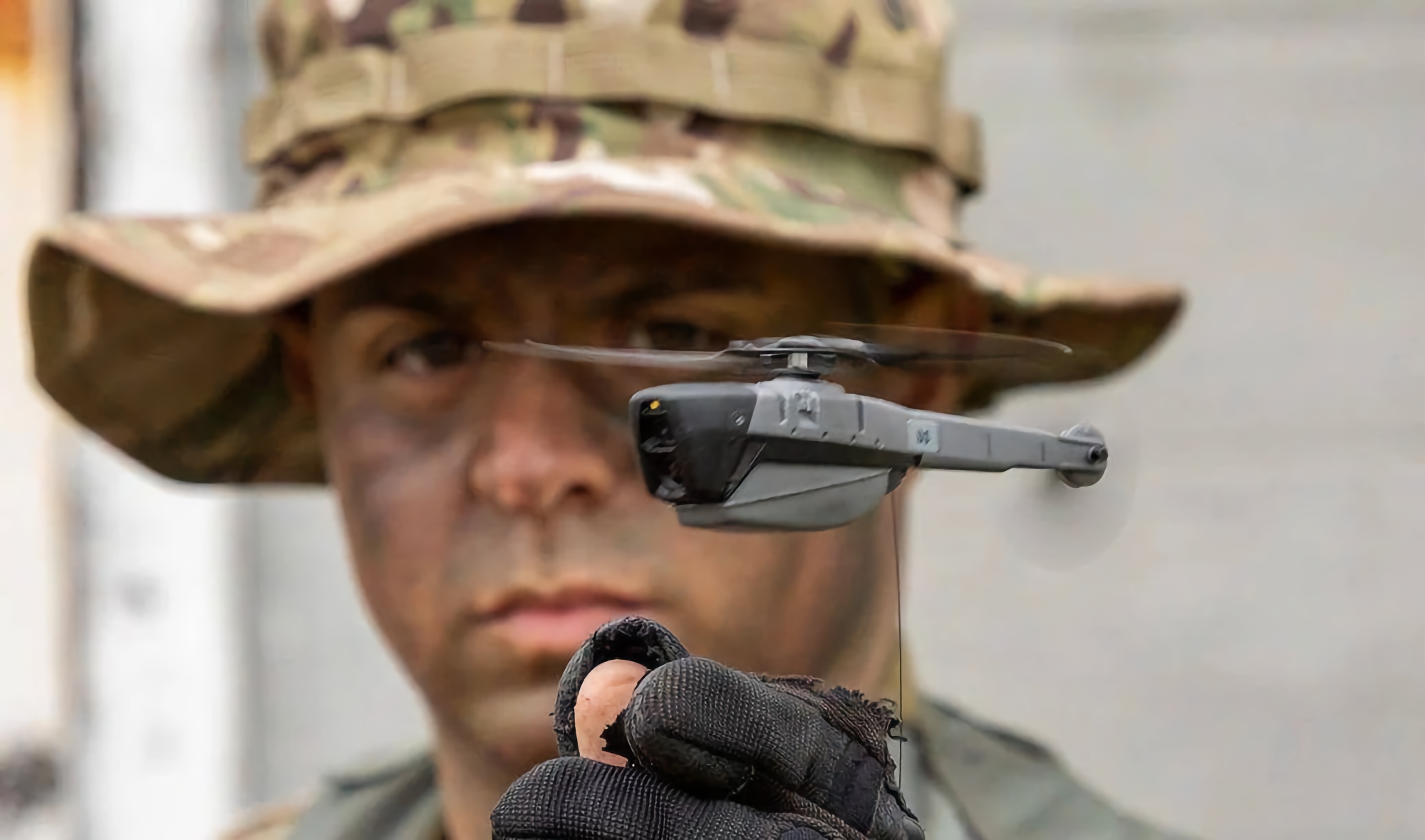 Ucrania recibirá los micro drones Black Hornet Nano, que pesan 16 gramos, vuelan hasta 2 km y están diseñados para la guerra urbana Ucrania recibirá los micro drones Black Hornet Nano, que pesan 16 gramos, vuelan hasta 2 km y están diseñados para la guerra urbana