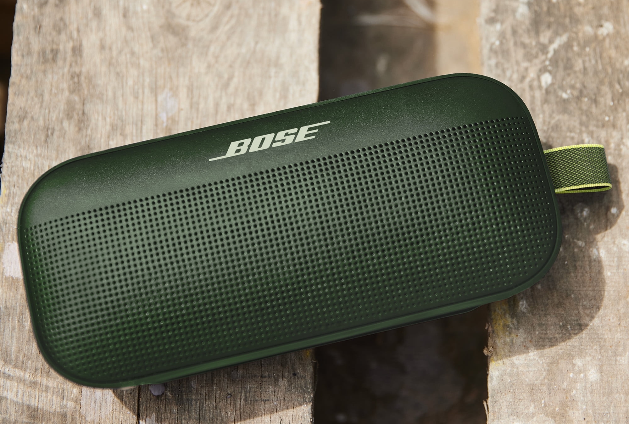 El Bose Soundlink Flex con protección IP67 y hasta 12 horas de batería está disponible en Amazon por 119 € (30 € de descuento)