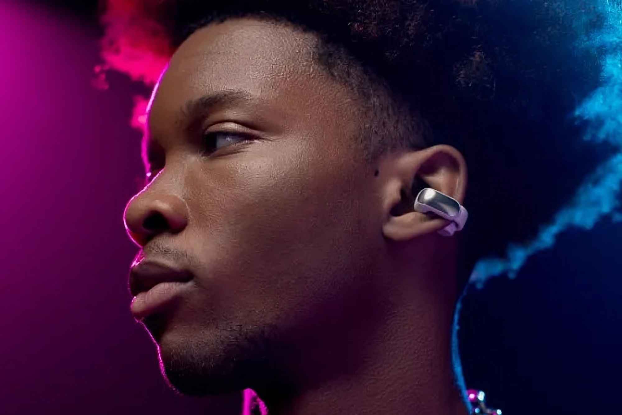 Los auriculares Bose Ultra Open Earbuds, con un diseño inusual, empezaron a venderse en EE.UU. por 300 dólares Los auriculares Bose Ultra Open Earbuds, con un diseño inusual, empezaron a venderse en EE.UU. por 300 dólares