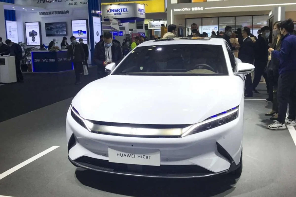 Volkswagen quiere comprar el negocio de autos sin conductor de Huawei Volkswagen quiere comprar el negocio de autos sin conductor de Huawei