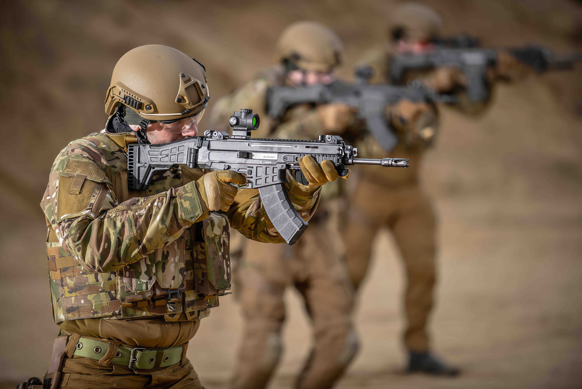 Los defensores ucranianos recibieron rifles checos CZ BREN 2