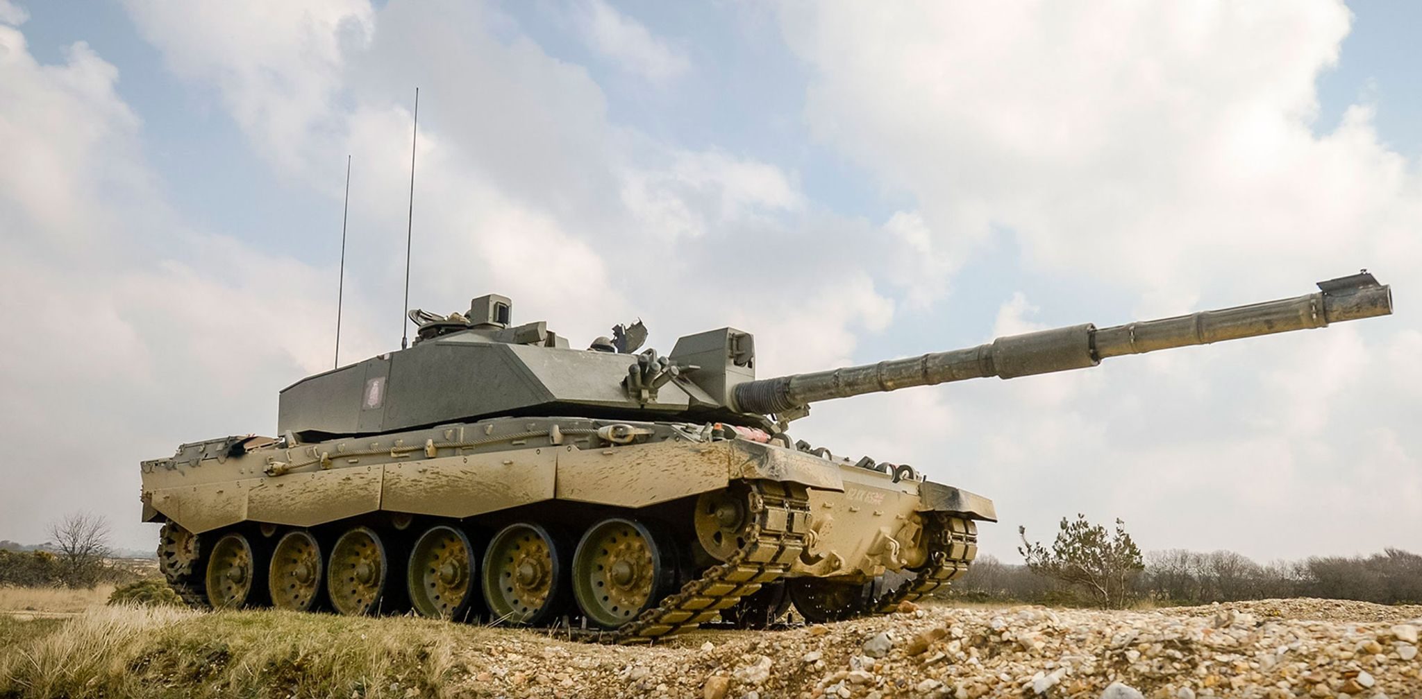 El Ministerio de Defensa británico muestra el entrenamiento de militares ucranianos con Challenger 2 y AS90 SAU (vídeo) El Ministerio de Defensa británico muestra el entrenamiento de militares ucranianos con Challenger 2 y AS90 SAU (vídeo)