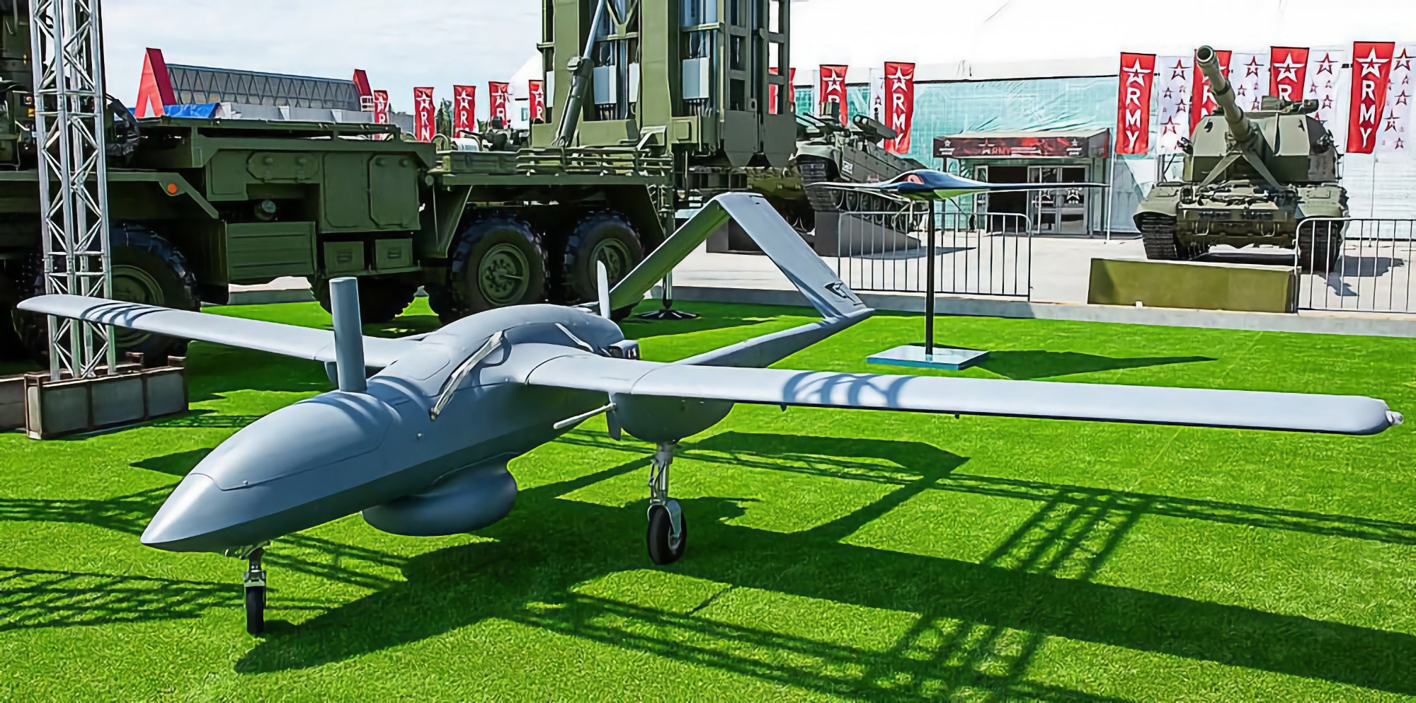 Las Fuerzas Armadas de Ucrania destruyeron un raro UAV ruso Korsar con un diseño similar al Bayraktar TB2. El dron existía en 3 ejemplares Las Fuerzas Armadas de Ucrania destruyeron un raro UAV ruso Korsar con un diseño similar al Bayraktar TB2. El dron existía en 3 ejemplares