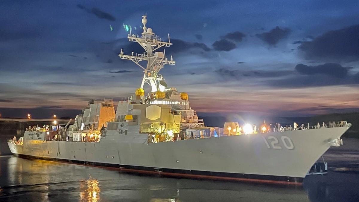 USS Carl M. Levin (DDG 120) Destructor de la clase Arleigh Burke USS Carl M. Levin (DDG 120) Destructor de la clase Arleigh Burke