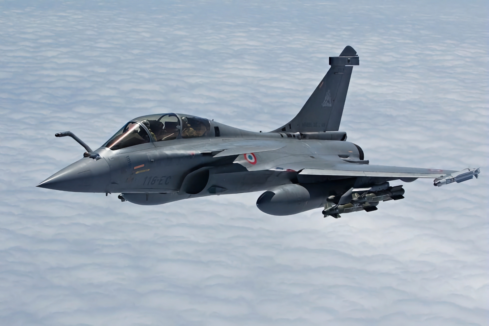India comprará a Francia 26 cazas Dassault Rafale y 3 submarinos de la clase Scorpene India comprará a Francia 26 cazas Dassault Rafale y 3 submarinos de la clase Scorpene