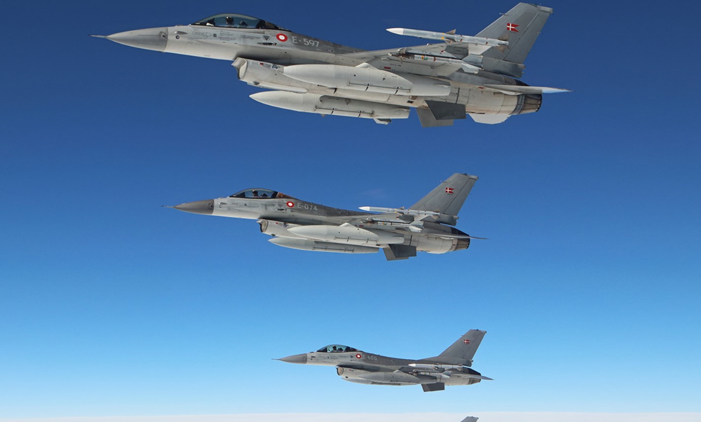 Dinamarca estudiará la posibilidad de transferir cazas F-16 a Ucrania Dinamarca estudiará la posibilidad de transferir cazas F-16 a Ucrania