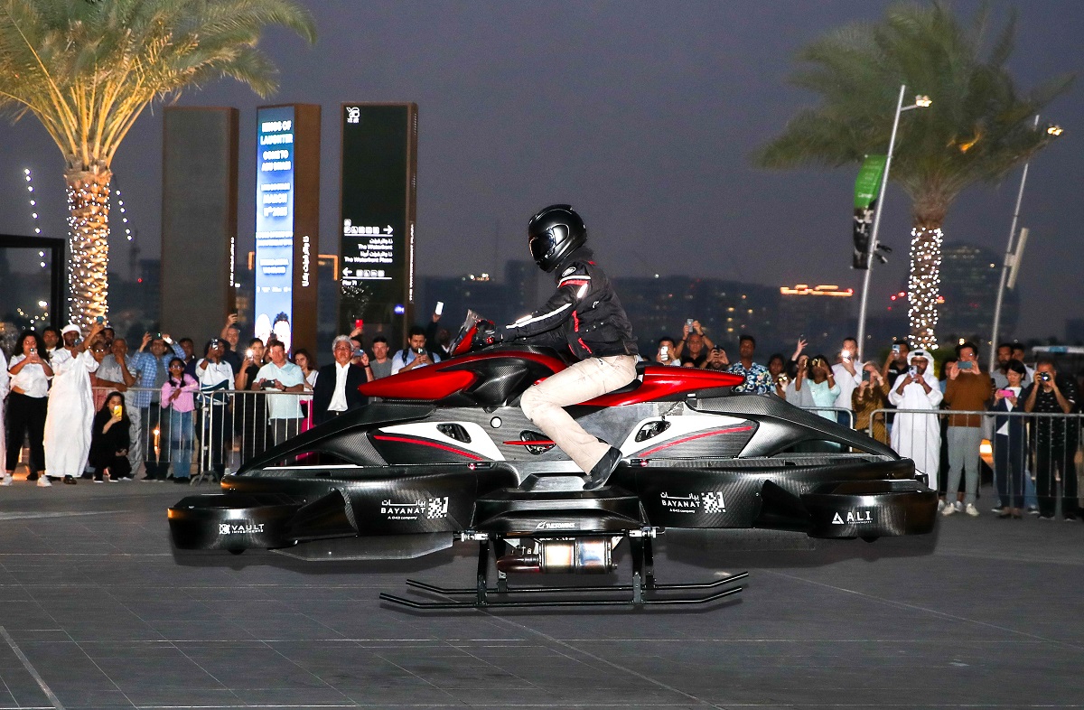 La Xturismo Hoverbike, una moto voladora de 80 km/h diseñada para búsqueda y rescate