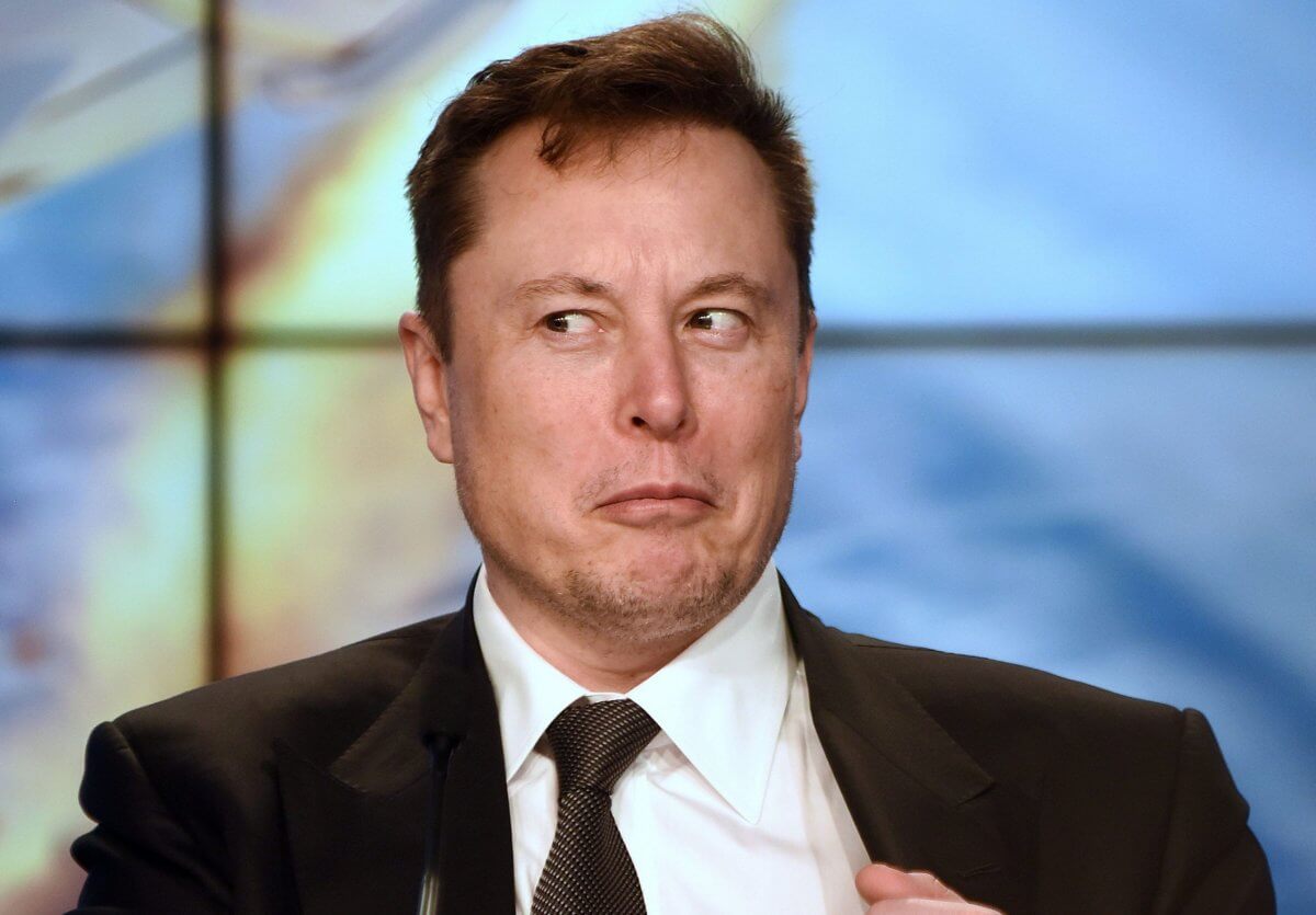 Elon Musk ha vendido acciones de Tesla por valor de 7.000 millones de dólares: los usuarios en Twitter querían que lo hiciera Elon Musk ha vendido acciones de Tesla por valor de 7.000 millones de dólares: los usuarios en Twitter querían que lo hiciera