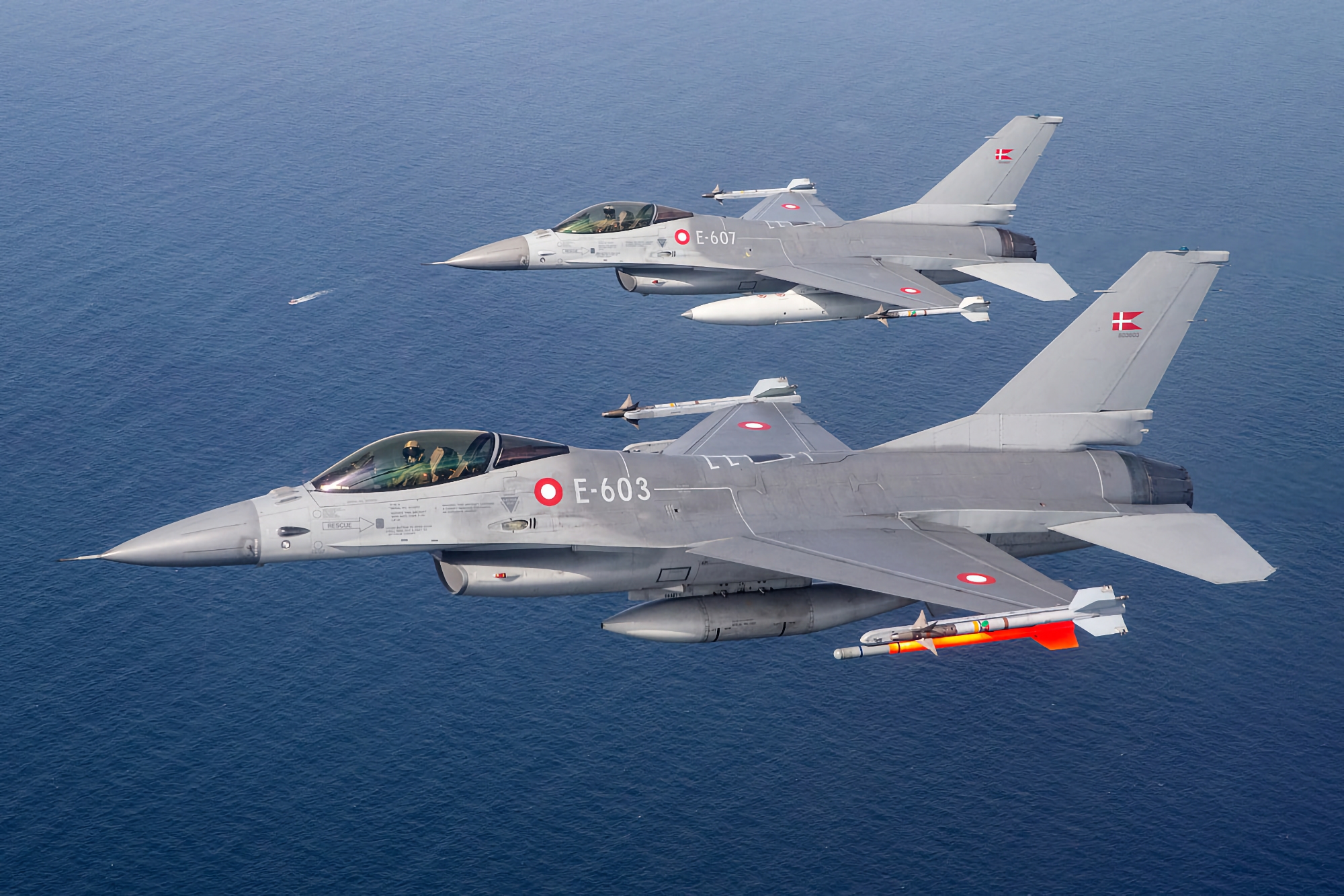 Dinamarca comunica cuándo transferirá los primeros cazas F-16 Fighting Falcon a Ucrania Dinamarca comunica cuándo transferirá los primeros cazas F-16 Fighting Falcon a Ucrania
