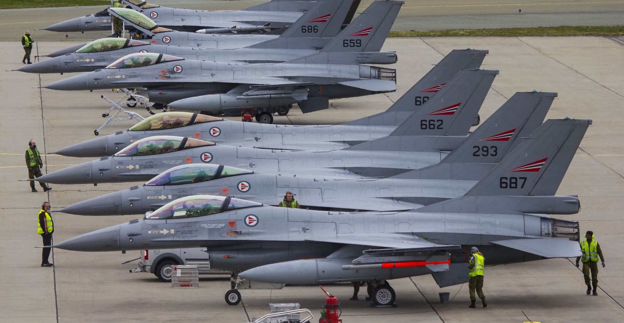 Medios de comunicación: Noruega va a enviar a Ucrania 22 cazas F-16 Fighting Falcon, así como motores y simuladores para ellos Medios de comunicación: Noruega va a enviar a Ucrania 22 cazas F-16 Fighting Falcon, así como motores y simuladores para ellos