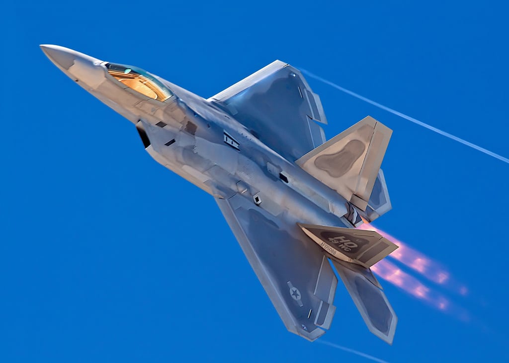 Caza de ovnis: Misiles F-22 Raptor Sidewinder destruyen dos objetos voladores no identificados sobre EE.UU. y Canadá Caza de ovnis: Misiles F-22 Raptor Sidewinder destruyen dos objetos voladores no identificados sobre EE.UU. y Canadá
