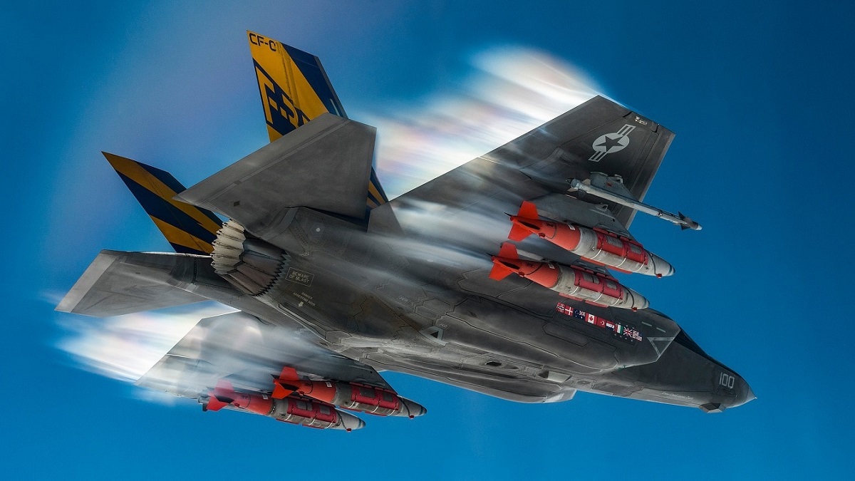 Pratt & Whitney ha recibido dinero para apoyar la producción de motores F135 para 118 cazas de quinta generación F-35 Lightning II en virtud de un contrato de 1.050 millones de dólares. Pratt & Whitney ha recibido dinero para apoyar la producción de motores F135 para 118 cazas de quinta generación F-35 Lightning II en virtud de un contrato de 1.050 millones de dólares.