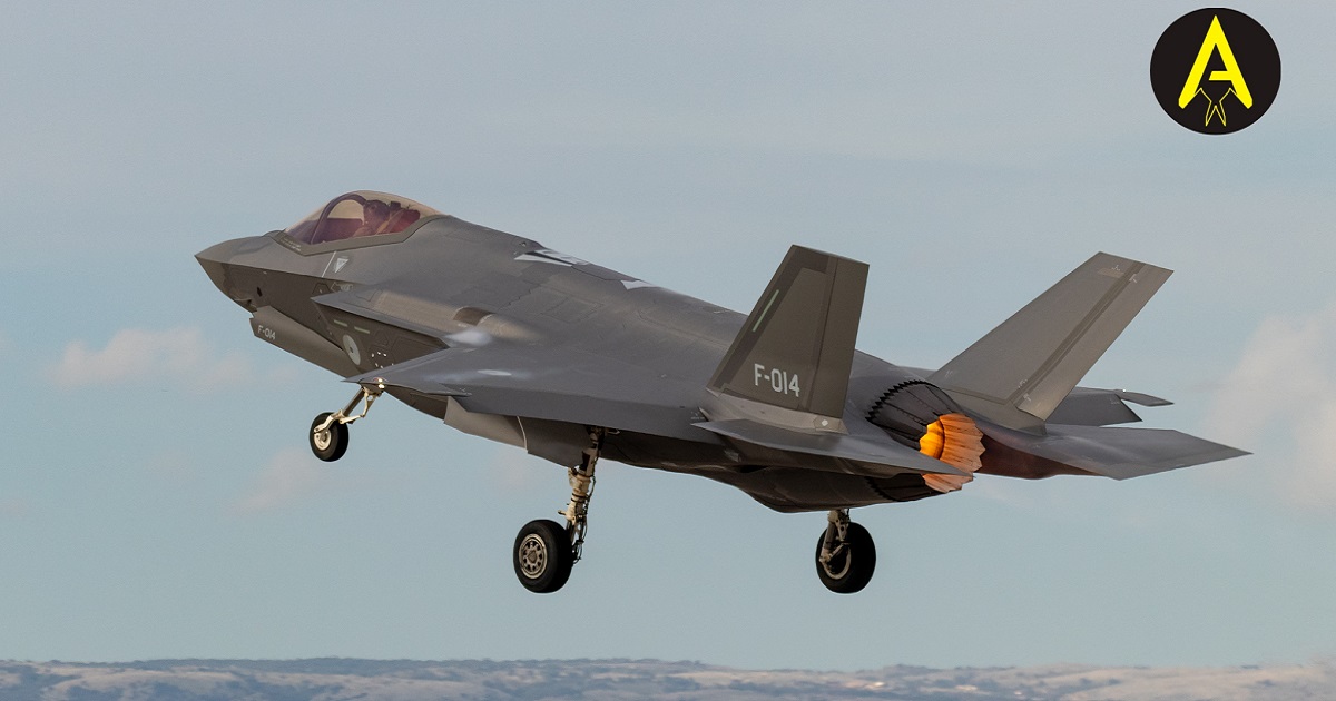 El F-35 Lightning II vuela por primera vez sin deflectores de radar en un ejercicio para explotar las capacidades de sigilo El F-35 Lightning II vuela por primera vez sin deflectores de radar en un ejercicio para explotar las capacidades de sigilo