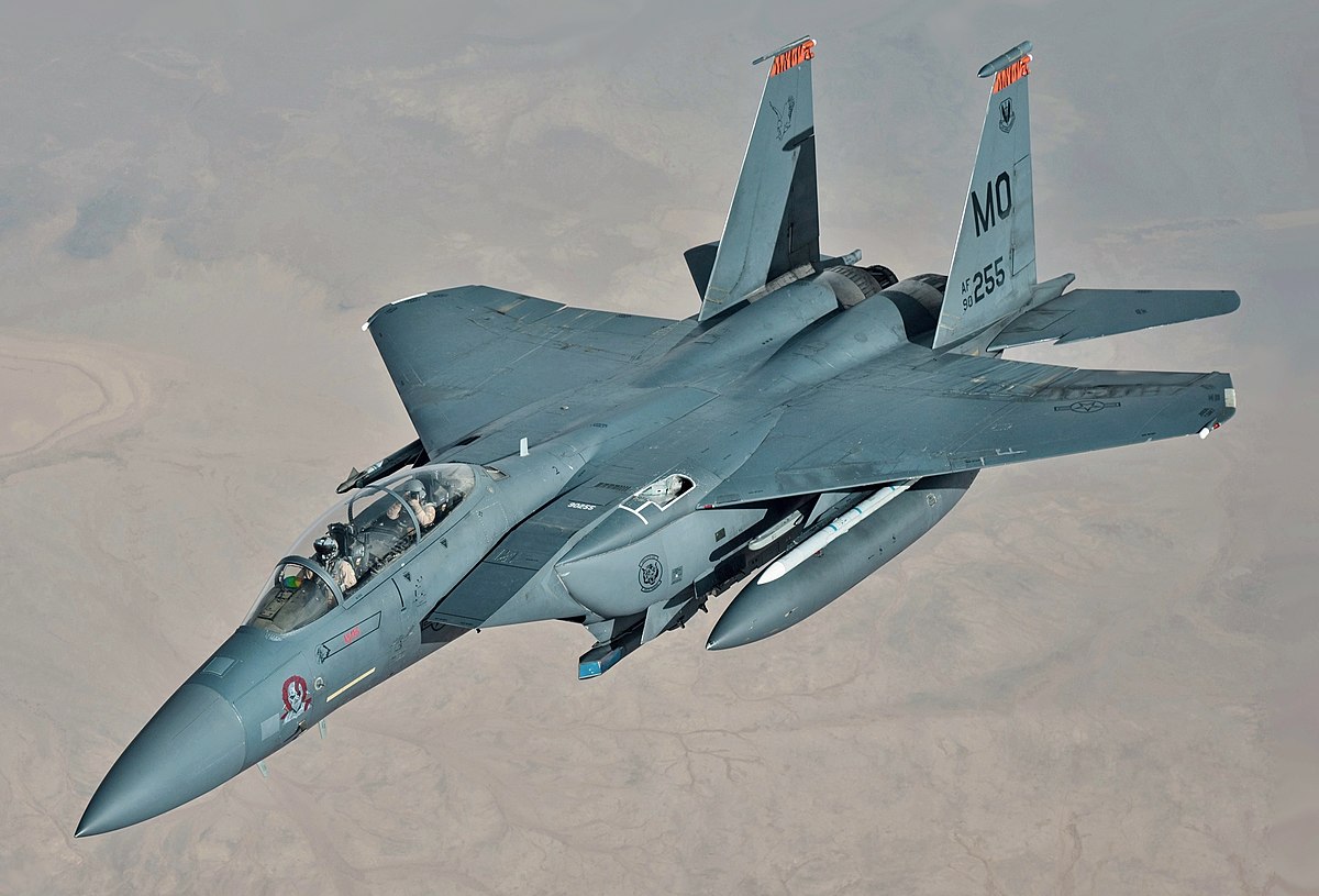 EE.UU. dará de baja 250 viejos aviones de combate EE.UU. dará de baja 250 viejos aviones de combate