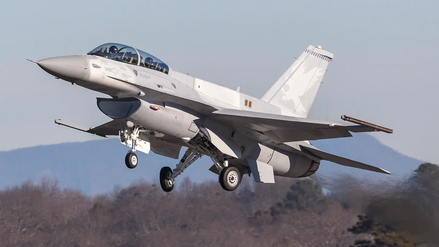 Lockheed Martin planea multiplicar por 5-8 la producción de cazas F-16 Block 70/72 modernizados. Hasta ahora sólo hay dos aviones.