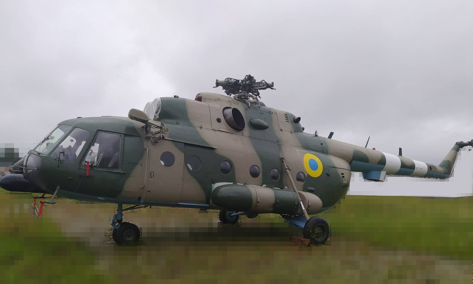 Letonia entrega a Ucrania dos helicópteros Mi-17 y dos Mi-2 cada uno Letonia entrega a Ucrania dos helicópteros Mi-17 y dos Mi-2 cada uno